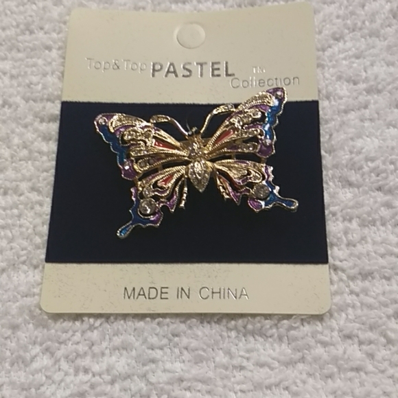 Pastel Collection Butterfly Pendant Gold - Picture 1 of 4